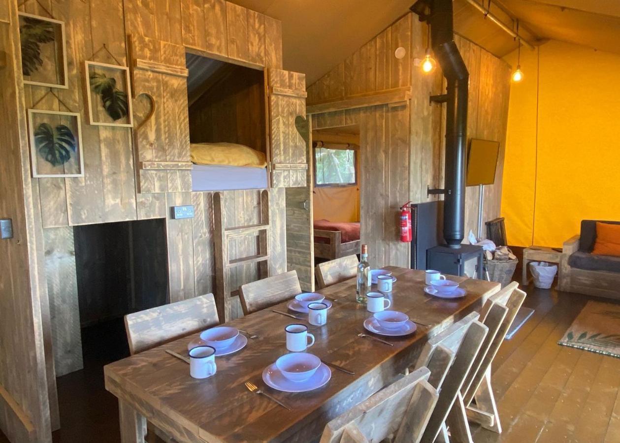 Florence Springs Glamping Gumfreston Екстериор снимка