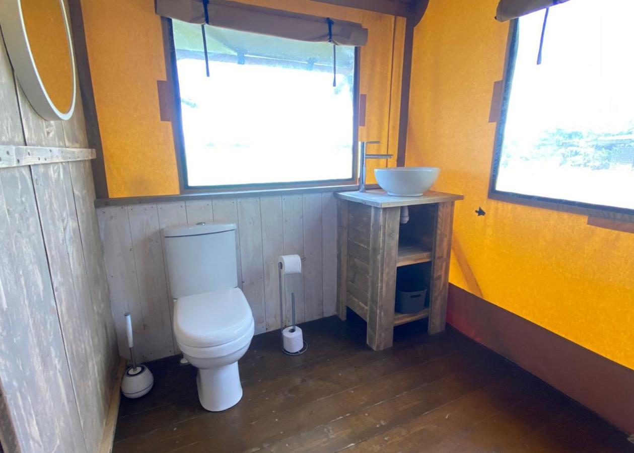 Florence Springs Glamping Gumfreston Екстериор снимка