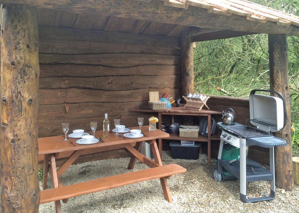 Florence Springs Glamping Gumfreston Екстериор снимка
